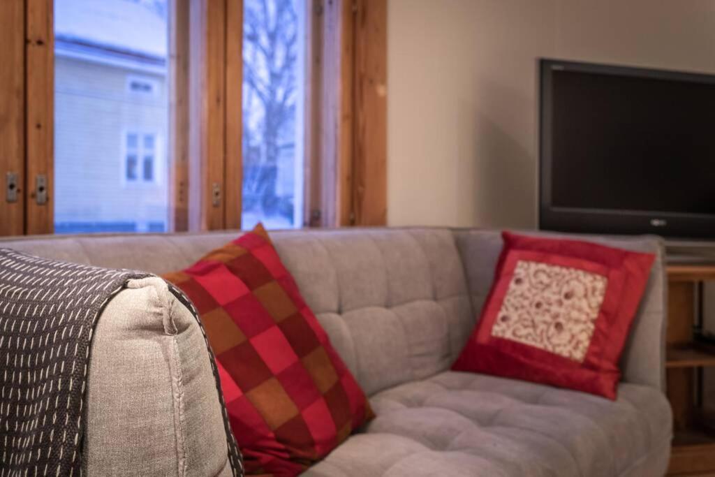 Cozy 1 Bedroom Apt And Free Parking By The Railway Station Oulu Eksteriør billede